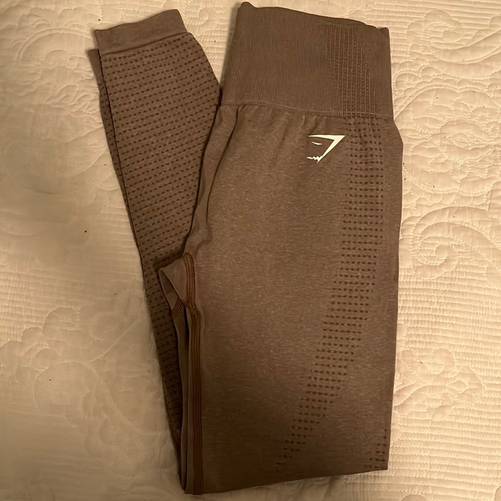 Gym shake taupe vital seamless size small